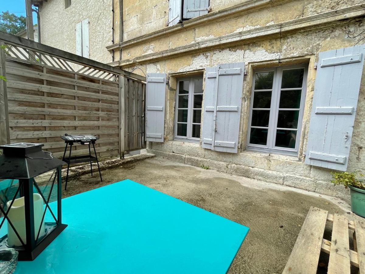 Le Tropical - Studio Avec Terrasse アングレーム エクステリア 写真
